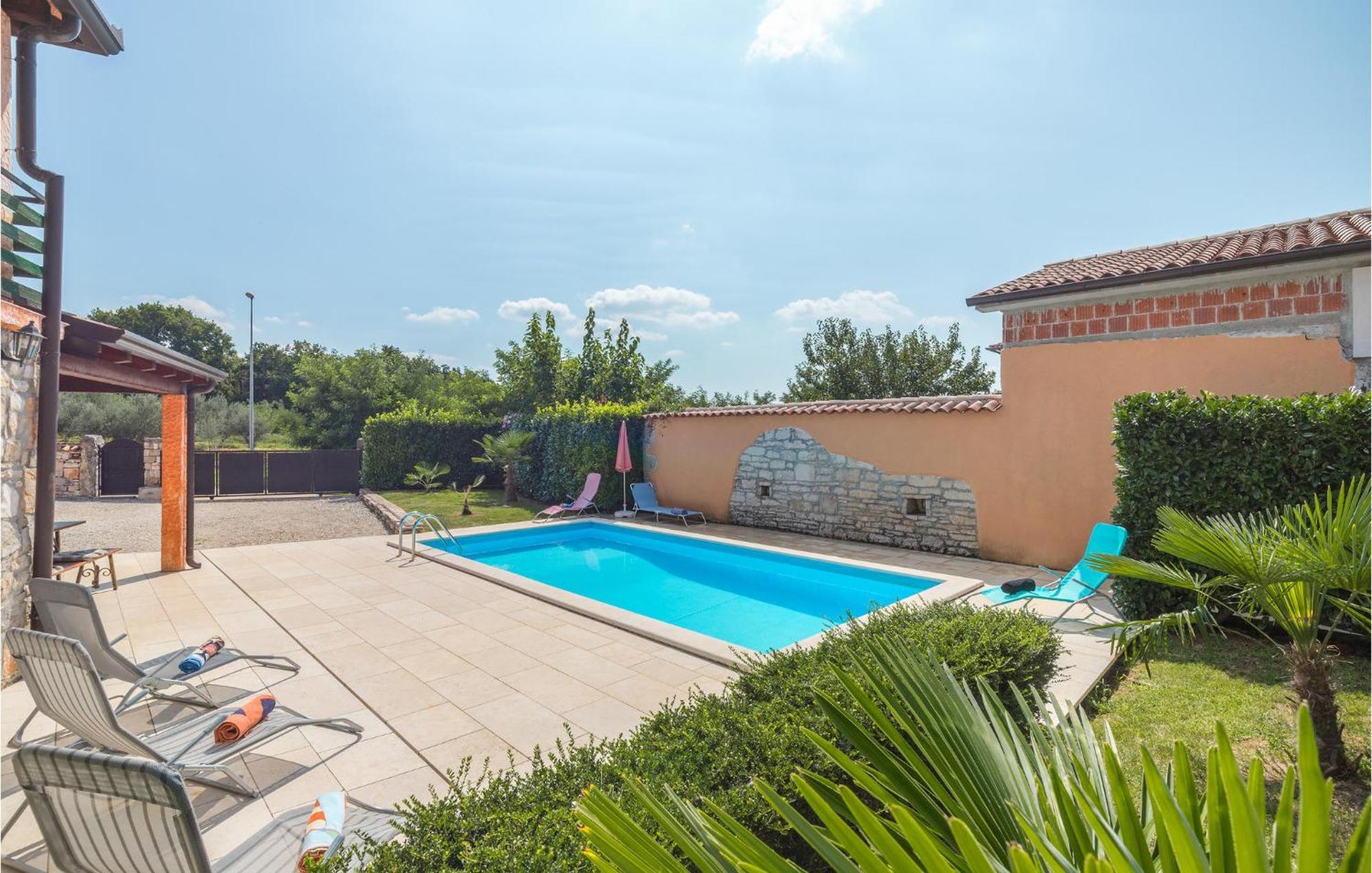 Lovely Home In Visnjan With Outdoor Swimming Pool المظهر الخارجي الصورة
