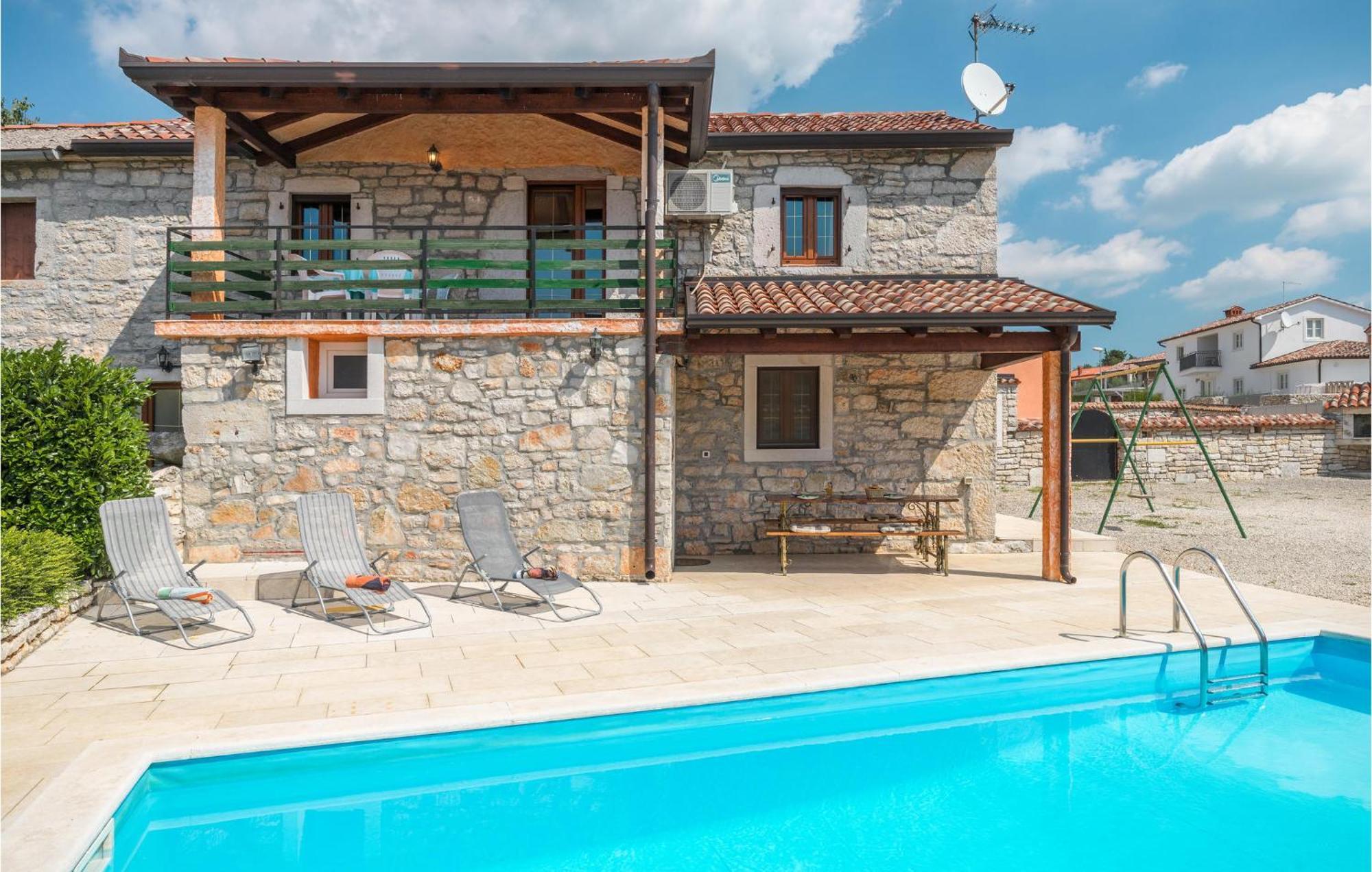 Lovely Home In Visnjan With Outdoor Swimming Pool المظهر الخارجي الصورة